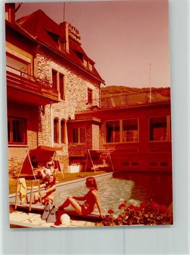 Briedel Hotel Briedeler Herzchen Swimmingpool Hollywoodschaukel