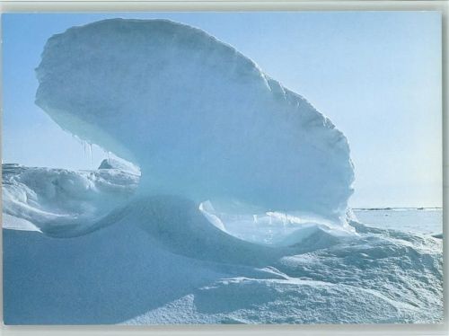 Svalbard Eisskulptur in der Mosel Bay
