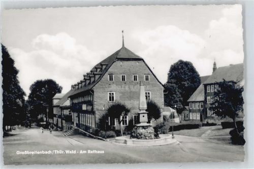 Großbreitenbach Rathaus , Ehrenmal