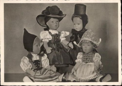 Trachten-Puppen