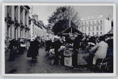 Audierne Hotel de France, Markt