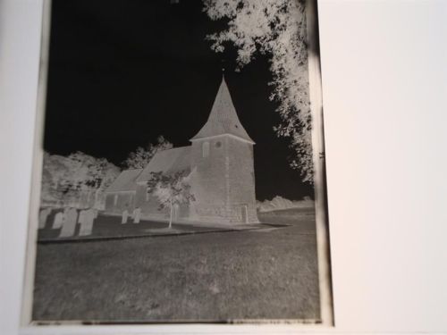Hassel Kirche, Friedhof, Negativ