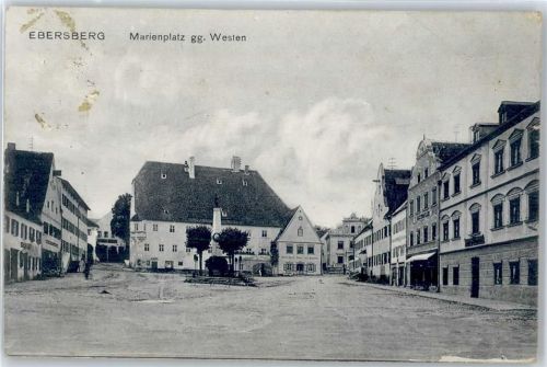 Ebersberg Marienplatz, Kriegerehrenmal, Marktplatz