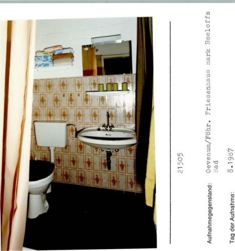 Oevenum Haus Roeloffs Innenaufnahme Badezimmer Foto montiert auf Karton