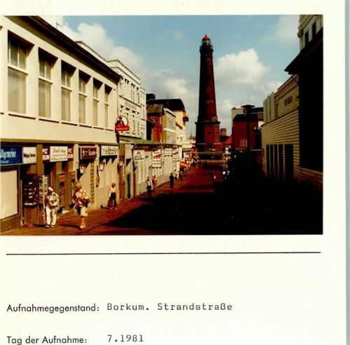 Borkum Strandstraße Leuchtturm Foto montiert auf Karton