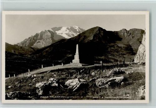 Dolomiten Passo Falzarego col di Lana e Marmolata