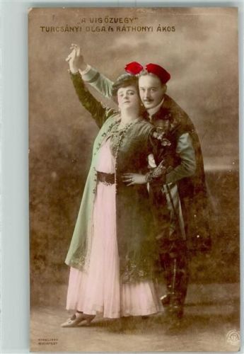 Mann und Frau in Tracht