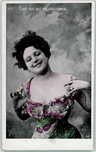 1909 Frauenschönheit mit einem tiefen Dekolette AK
