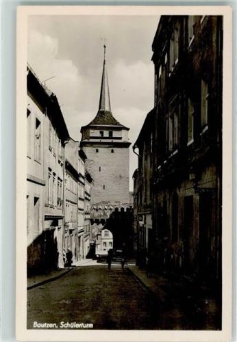 Bautzen Schülerturm Rückseite mit Abschürfungen bzw Kleberesten