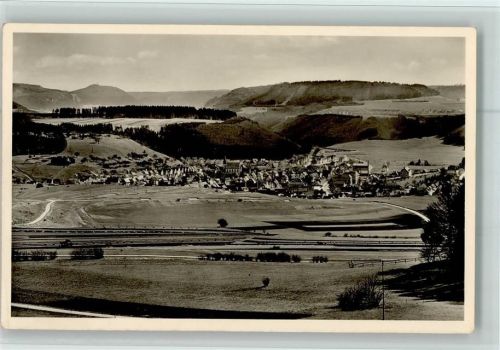 Onstmettingen Ortsansicht mit Schloßberg