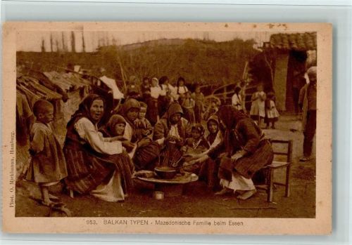 Nr. 953 Balkan Typen - Mazedonische Familie beim Essen