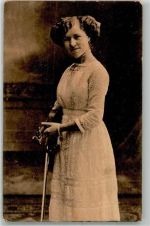 Marie Schlosser Geige Geiger Privatfoto AK