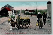 Frau mit Hundekarren und goldenen Kannen Hundekarren