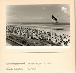 26486 W2946 Wangerooge , Nordseebad FOTO KEINE AK Strand Foto montiert auf Karton