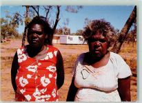 Australien-Handburch-Postkarte Aboriginalfrauen in einer Missionsstation in den Kimberleys Motiv Südafrika