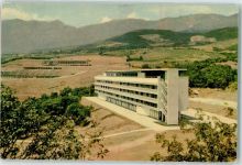 Hursuf - Batiment Ambre du Camp Gorny Artek