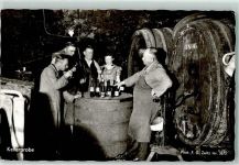 W6220 Rüdesheim am Rhein Kellerprobe AK Ort lt. Stempel Wein 1956 Foto AK