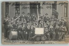 65479 W6096 Raunheim 1912 Foto AK Trachtengruppe Musikgruppe