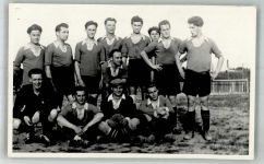W8359 Simmering Reichsbundsport Fußballmannschaft Foto AK