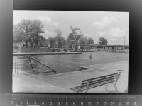 90584 W8501 Allersberg GLASNEGATIV Schwimmbad