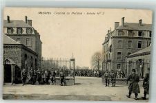 08000 Charleville-Mezieres Foto AK Kaserne Uniform Feldpost WK I