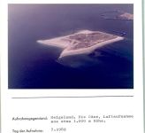27498 W2192 Helgoland FOTO KEINE AK Luftaufnahme Düne Foto montiert auf Karton