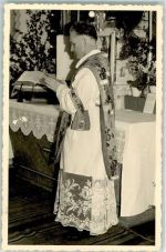 84371 W8343 Triftern Privatfoto AK Priester Ort handschriftlich