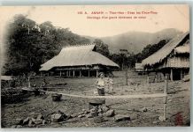 Hue - Than Hoa Chez les Chhan Tay abwickeln eines gr. Baumwollstrangs