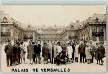 78000 Versailles Privatfoto AK Palais de Versailles Gruppenfoto
