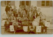Singer Handarbeiten Berufsschule Gruppenfoto Nähmaschine 1920 Foto AK
