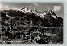 82467 W8100 Partenkirchen - Ortsansicht mit Zugspitz-Gruppe