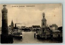 W8990 Lindau (Bodensee) Hafeneinfahrt und Ausflugsdampfer AK Hafen 1916