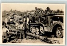 Schwerer Zugkraftwagen 12 t mit Feldgeschütz überquert Behelfsbrücke Pioniere Fotograf PK Tannenberg Artillerie WK II Foto AK
