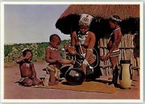 Essenszeit in Zululand Völkerkunde