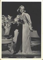 Marlene Dietrich, KEINE AK, ca. 18,2x13,1 cm Filmschauspieler Überformat