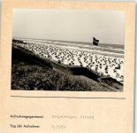 26486 W2946 Wangerooge , Nordseebad FOTO KEINE AK Strand Foto montiert auf Karton