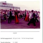27498 W2192 Helgoland FOTO KEINE AK Volkstanzgruppe Foto montiert auf Karton
