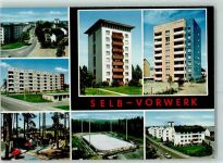 95100 W8672 Selb - Rückseite Minigolf Abschürfungen bzw Kleberesten Stadion Hochhaus min