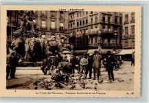 69000 Lyon 1928 - Fontaine Bartholdi et les Pigeons Place des Terreaux AK