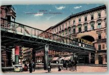 10115 W1000 Schöneberg Gebrauchsspuren Bülowstraße Hochbahn durch Haus Litfaßsäule