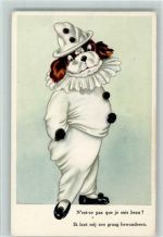 Hund als Pierrot - gute Erhaltung Tier, vermenschlicht