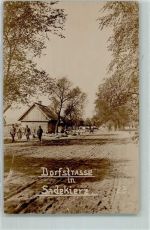 Dorfstraße in Sadekierz Polen WK I