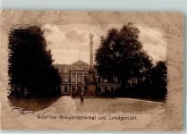 18273 O2600 Güstrow Gebrauchsspuren Kriegerdenkmal und Landgericht