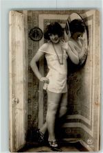 Nr. 1570 Foto AK Unterwäsche Strumpfband P.C. Paris Gebrauchsspuren