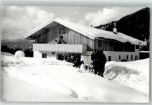 83242 W8216 Reit im Winkl Foto AK Berghütte Schäferhund Pferdschlitten Winter