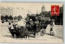 69000 Lyon 1908 Foto AK Ziege Karren Kutsche Place Bellecour Briefmarke Bildseite