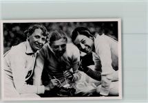 Deutsche Mädels beim Labe Trunk Olympiade 1936 Sammelbild Band II Gr.61 Olympiade 1936