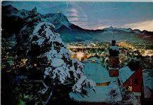 82467 W8100 Garmisch-Partenkirchen - Riesenkarte Winternachtaufnahme