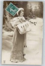 Frau mit Buch AKU2 Muff
