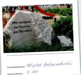 27498 W2192 Helgoland FOTO KEINE AK Nordseemahnstein Foto montiert auf Karton